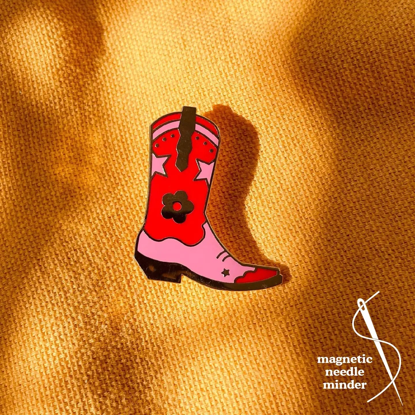 Pink Boot Needleminder